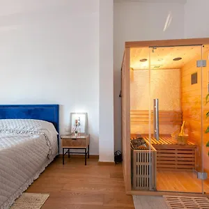 Appartement Luxus P4t Family 3 Bedroom With Pool, Tennis Court And Sauna, Brindisi