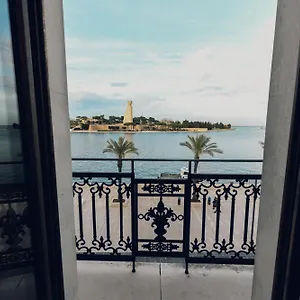 Couette-café Verso Oriente, Brindisi
